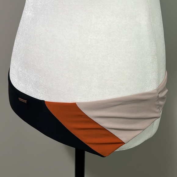 Skinny Dip Crossback Colour Block Bralette and Low Rise Bottoms Bikini Set - Picture 12 of 16